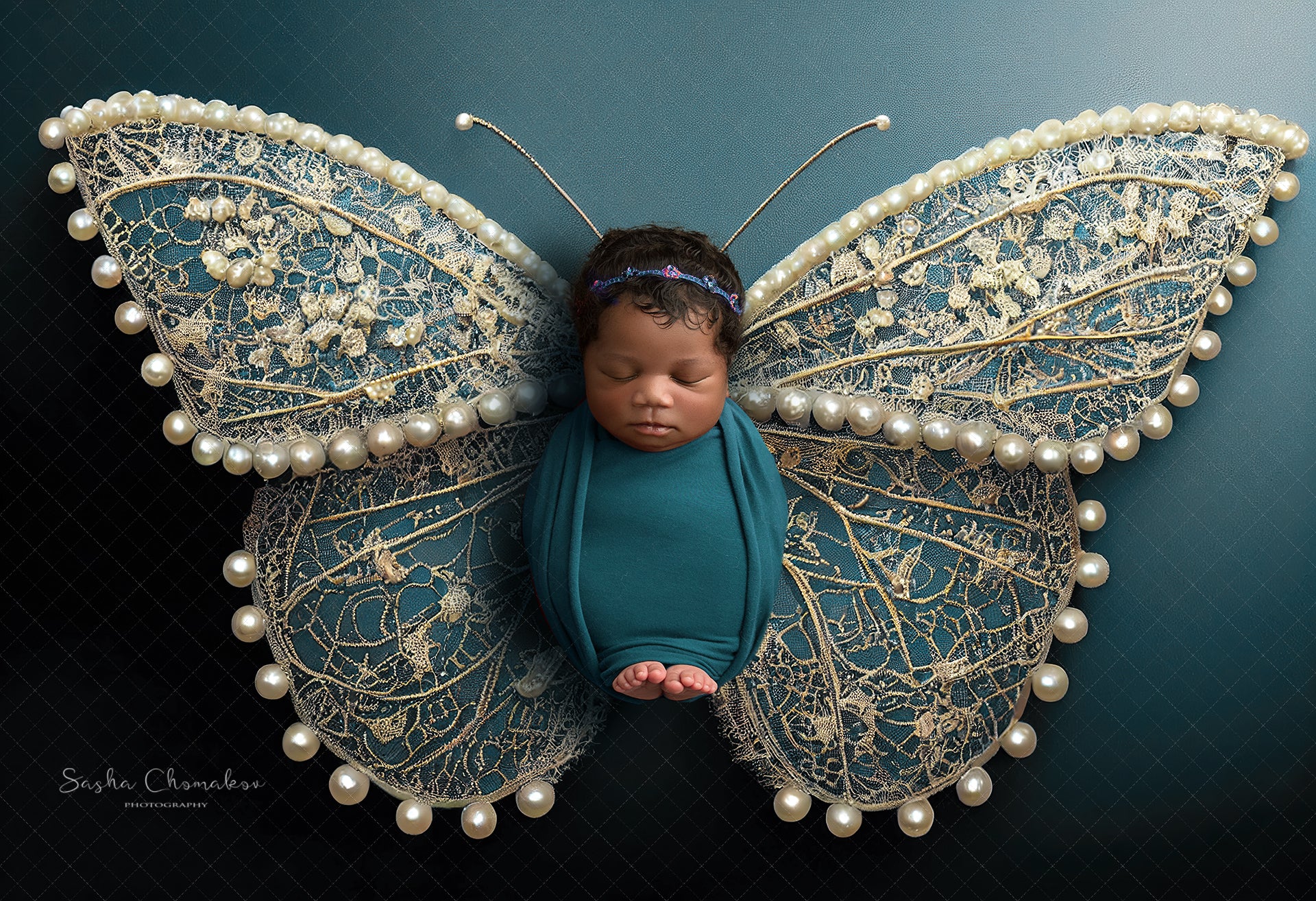 Backdrop butterflies cream pearls Ai generated